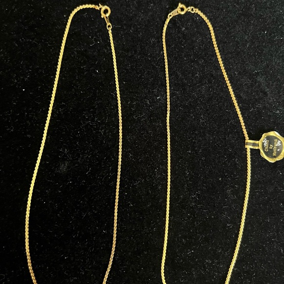 Chain Set - Picture 2 of 4